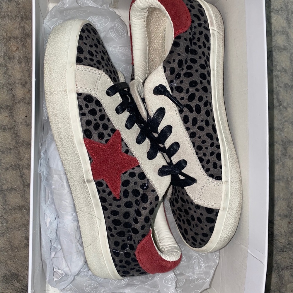 steve madden sneakers
